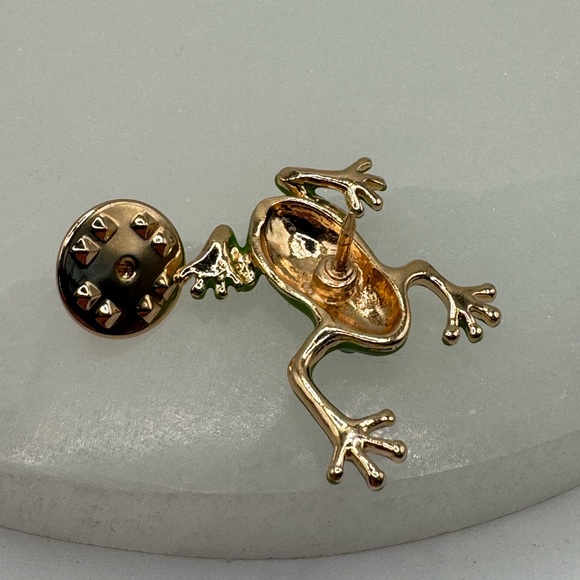 3/$20 Adorable Little Tree Frog Pin Brooch - Picture 7 of 8